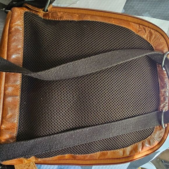 EUC JACK GEORGES VOYAGER GENUINE LEATHER BROWN ADJUSTABLE BACKPACK CROSSBODY main image 12
